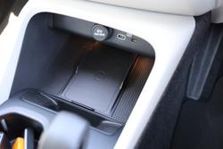 2025 Volvo XC40 Plus B4