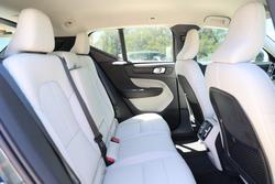 2025 Volvo XC40 Plus B4