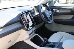 2025 Volvo XC40 Plus B4