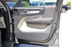 2025 Volvo XC40 Plus B4