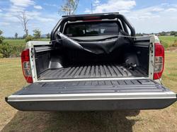 2019 NISSAN NAVARA ST-X