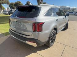2024 Kia
Sorento GT-Line