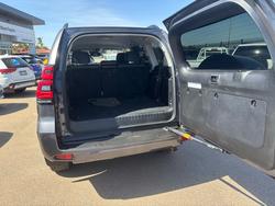 2020 Toyota Prado PRADO DSL WGN AT VX 4277430 003 Graphite