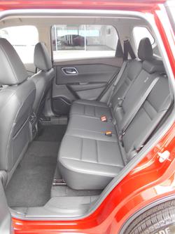 2025 Nissan X-TRAIL ST-L