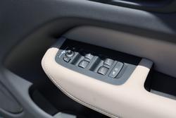 2025 Volvo XC60 Plus B5 Bright