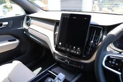 2025 Volvo XC60 Plus B5 Bright