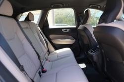 2025 Volvo XC60 Plus B5 Bright