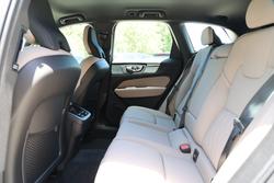 2025 Volvo XC60 Plus B5 Bright
