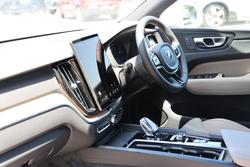 2025 Volvo XC60 Plus B5 Bright