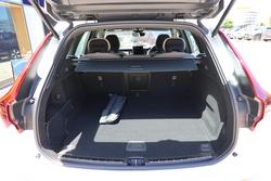 2025 Volvo XC60 Plus B5 Bright