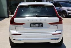 2025 Volvo XC60 Plus B5 Bright