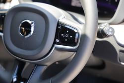 2025 Volvo XC60 Plus B5 Bright