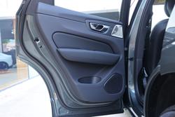 2026 Volvo XC60 Ultra B5 Dark