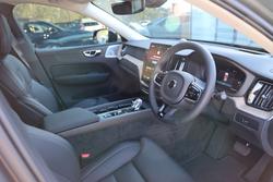 2026 Volvo XC60 Ultra B5 Dark