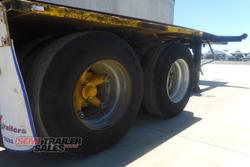 1985 Fruehauf 20FT Skel