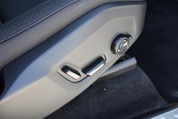 2025 Volvo XC90 Plus B5 Bright