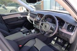 2025 Volvo XC90 Plus B5 Bright