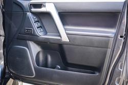 2018 Toyota
PRADO Kakadu