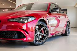 2025 Alfa Romeo Giulia Quadrifoglio