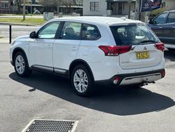 2021 MITSUBISHI
OUTLANDER ES 5 SEAT (AWD)