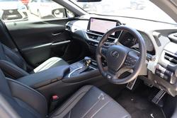 2023 Lexus UX250h UX250h F Sport 2.0L Hybrid Auto E-CVT SUV C495930 001