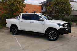 2020 Toyota Hilux SR5