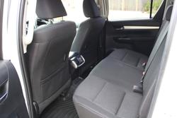 2020 Toyota Hilux SR5