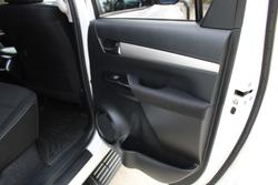 2020 Toyota Hilux SR5