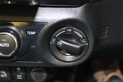 2020 Toyota Hilux SR5