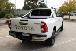 2020 Toyota Hilux SR5