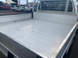 2017 TOYOTA HILUX SR (4x4)