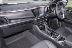 2025 Isuzu MU-X X-TERRAIN