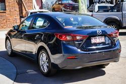 2015 MAZDA
MAZDA3