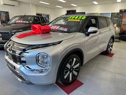 2025 Mitsubishi Outlander Exceed