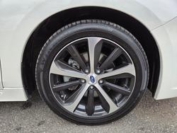 2016 SUBARU LIBERTY 3.6R WHITE