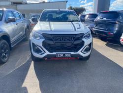 2025 ISUZU D-MAX BLADE