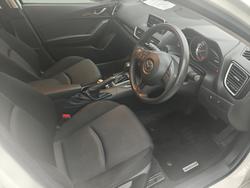 2014 MAZDA Mazda3