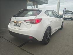 2014 MAZDA Mazda3