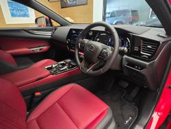 2024 Lexus NX350H Luxury 2WD