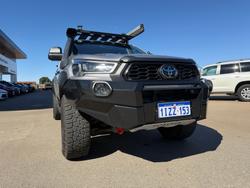 2022 Toyota Hilux Rugged X Silver