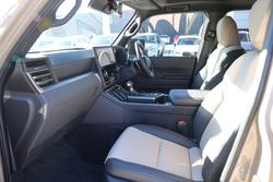 2024 Lexus
GX550 GX550 GX AWD 3.5L Petrol Automatic Wagon 5X24000 001