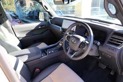 2024 Lexus
GX550 GX550 GX AWD 3.5L Petrol Automatic Wagon 5X24000 001